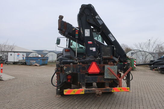 Traktor VALMET T 888/2 med kran HIAB 111 b-3 hiduo