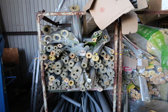 2 stk. opbevaringsbure med indhold