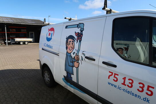 Varebil FORD Transit Custom 2.0 Tdci (130 Hk) 290 L2 Van Forhjulstræk Manuel