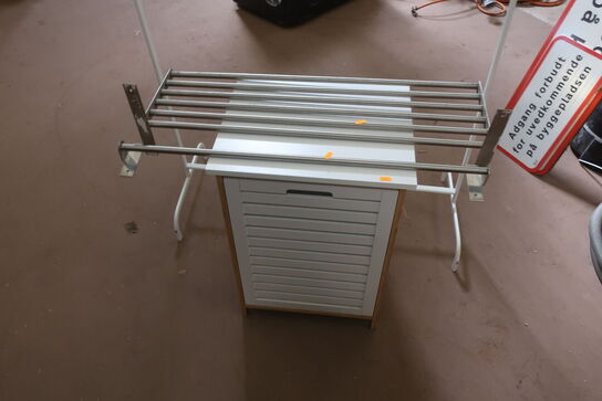 Tøj- + Tørrestativ + Vasketøjsskab