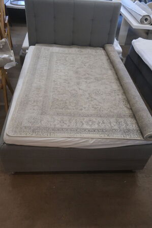 Tæppe TORTONA 200 x 300 cm