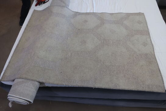 Tæppe BENUTA "NORTH" 120 x 170 cm