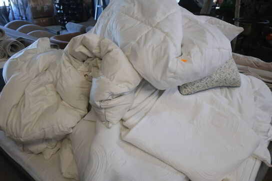 Parti Dyner og Puder