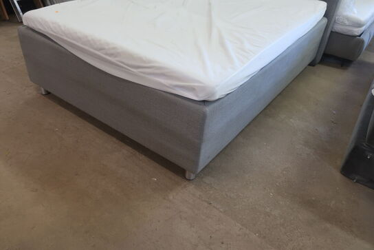 Seng + Gavl  IKEA "GRUSNARV"