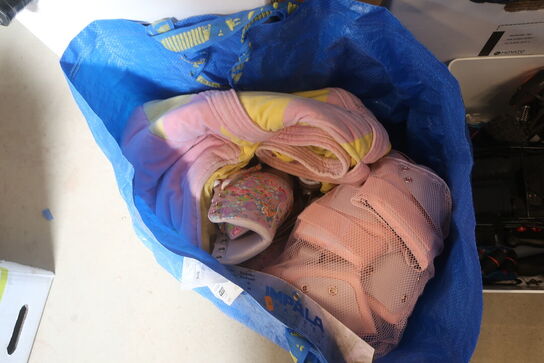 Div. Legetøj, Fjernstyrret bil, Ketchere m.m.