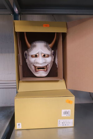 2 Stk. Japanske Porcelænsmasker