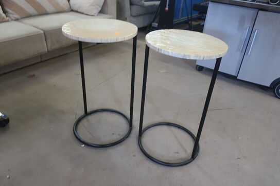 2 stk. Bord PIER 1 IMPORTS