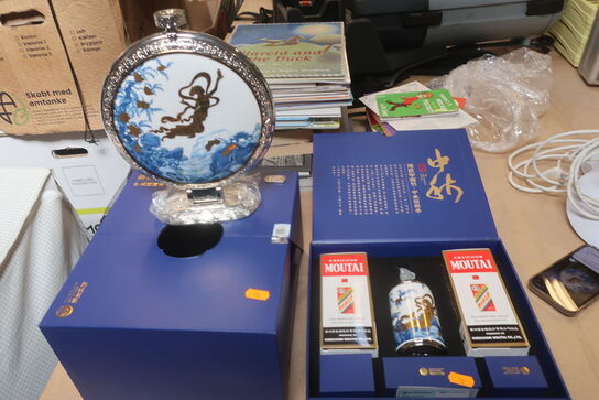Samleobjekt Kinesisk "Whiskey"  KWEICHOW MOUTAI BAIJIU 