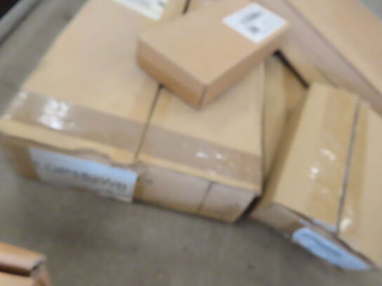 3 paller fra installationsafdeling - Højtalere, kabler, elektronik (se beskrivelse)