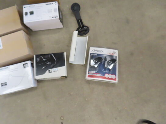 3 paller fra installationsafdeling - Højtalere, kabler, elektronik (se beskrivelse)