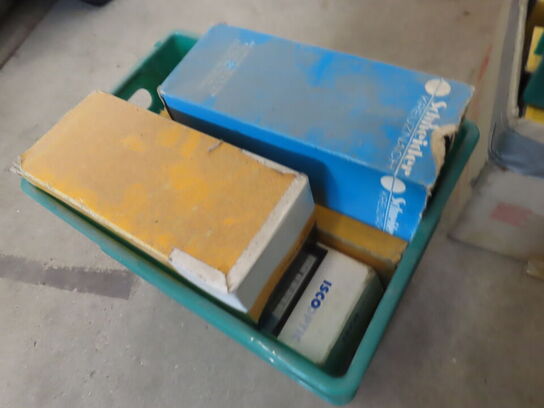 3 paller fra installationsafdeling - Højtalere, kabler, elektronik (se beskrivelse)