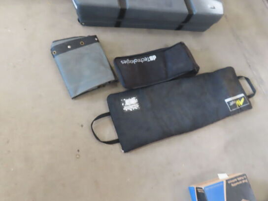 3 paller fra installationsafdeling - Højtalere, kabler, elektronik (se beskrivelse)