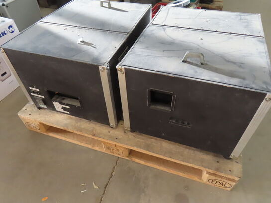 3 paller fra installationsafdeling - Højtalere, kabler, elektronik (se beskrivelse)