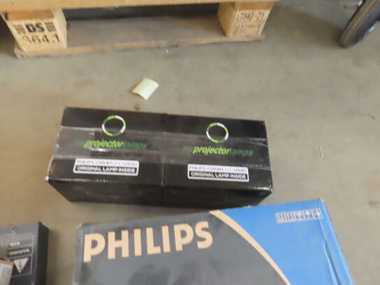 3 paller fra installationsafdeling - Højtalere, kabler, elektronik (se beskrivelse)