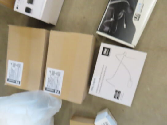 3 paller fra installationsafdeling - Højtalere, kabler, elektronik (se beskrivelse)