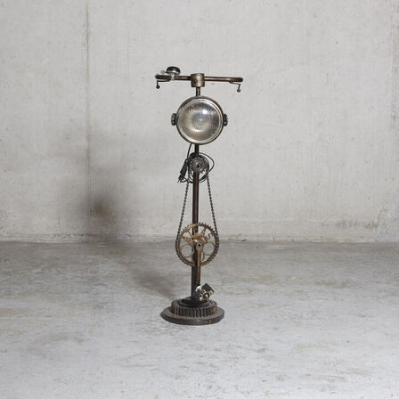 Lampe i jern med cykel look