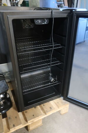 Vinkøleskab SCAMDOMESTIC Model: DKS 123 BE