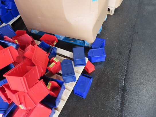 Diverse  plastkasser