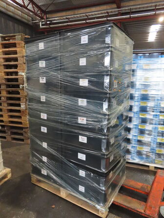 Palle med opbevaringskasser