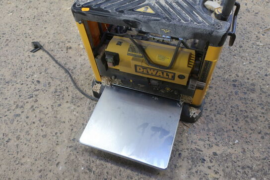Tykkelseshøvl DEWALT DW733 -QS