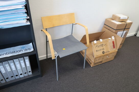 2 stk. stole LAMMHULTS samt 2 stk. reoler