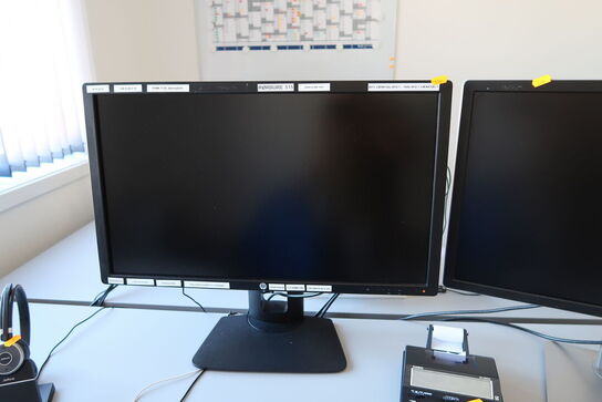 2 stk. computerskærme HP, DELL, tastatur, mus, rollermouse samt headset