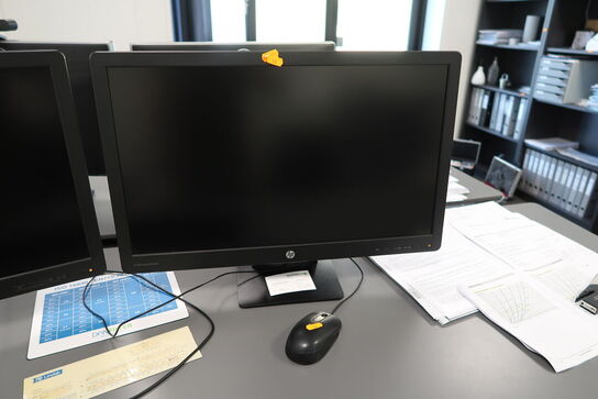 2 stk. computerskærme HP ProDisplay P240va med tastatur, mus og dockingstation