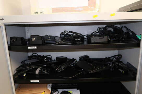 Div. Elektronik og it-udstyr i skab