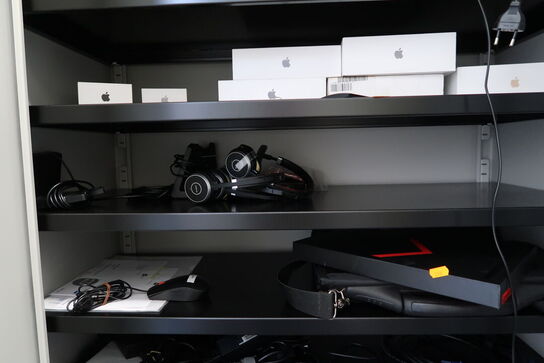 Div. Elektronik og it-udstyr i skab