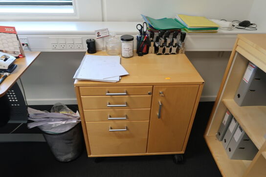 El. hæve/sænke skrivebord, skabe, reoler