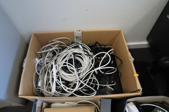 Div. Forlængerledninger, kabler m.m.