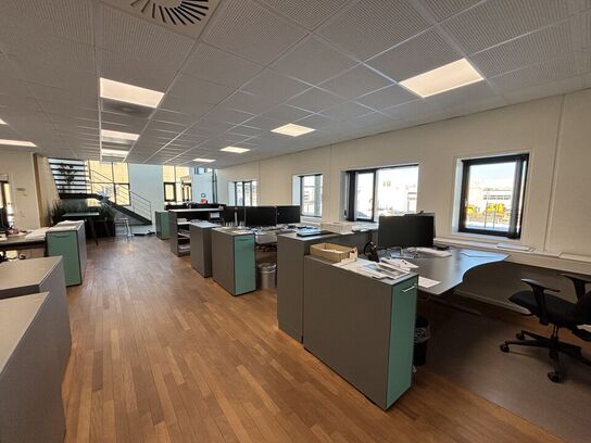 DP-Ventilation A/S *Del 4 - Kontorinventar - Designmøbler - Elektronik m.m.*