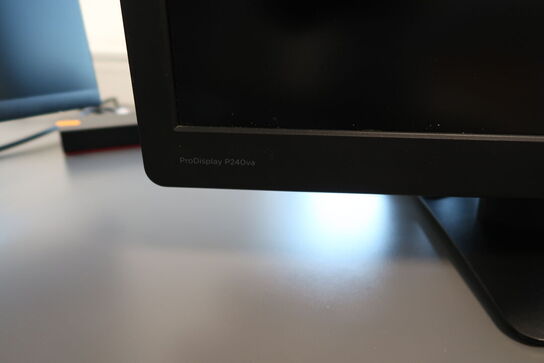 2 stk. computerskærme HP ProDisplay P240va med tastatur