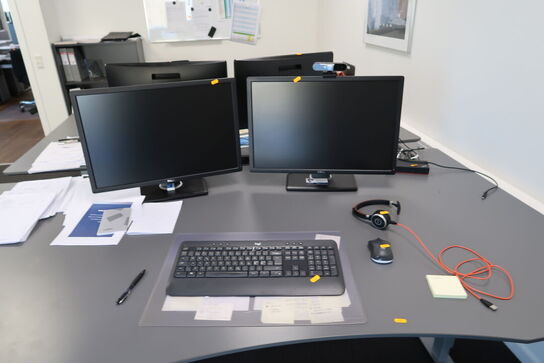 2 stk. computerskærme DELL U2412Mc, tastatur, mus, docking og headset