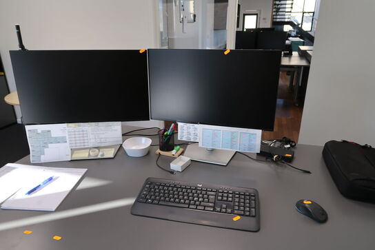2 stk. computerskærme DELL P2725H, tastatur, mus og dockingstation
