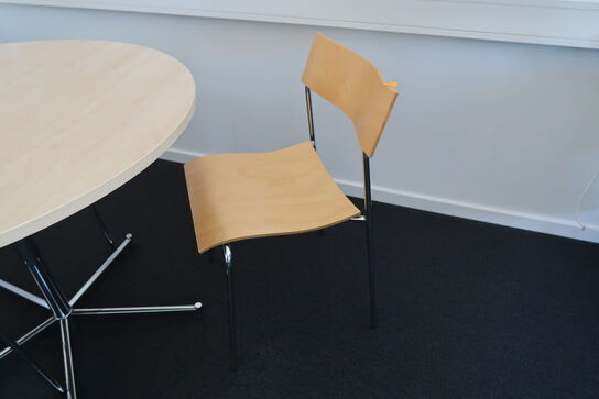 Mødebord med 3 stk. mødestole LAMMHULTS