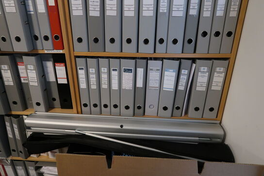 Lærred, div. brochure displays