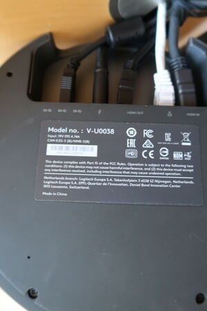 Konferencetelefon LOGITECH, skærm LOGITECH V-U0038, samt kamera