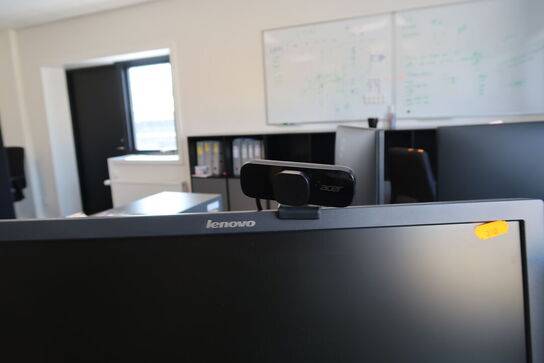 2 stk. computerskærme LENOVO L2440xwC, tastatur, webcam og mus