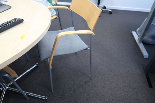 Mødebord med 4 stk. mødestole LAMMHULTS