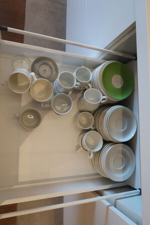 Div. Køkkenservice, kopper, tallerkner bl.a. FIGGJO m.fl.