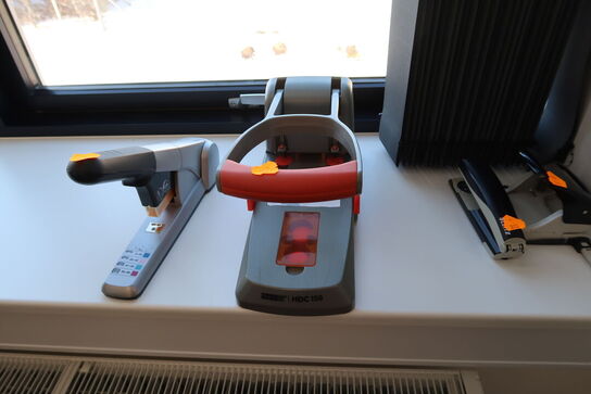 Div. Hæftemaskiner og hulmaskiner