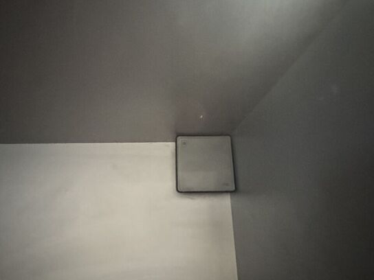 Boform snedker væghængt møbel i røget eg