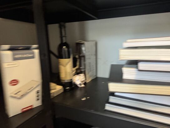 4 stk. Stålreoler med indhold