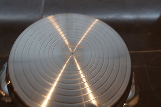 2 stk. Miele gryder med låg