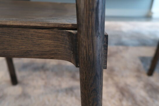 2 stk. stole i røget eg