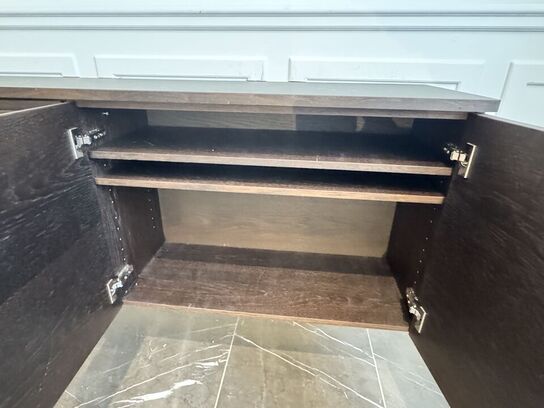 Boform Kvadrat KV85 skænk med linoleums top i røget eg