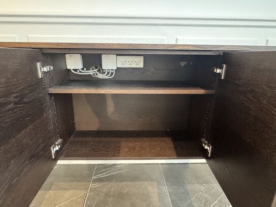 Boform Kvadrat KV85 skænk med linoleums top i røget eg