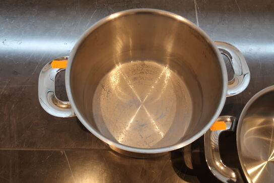 2 stk. Miele gryder med låg