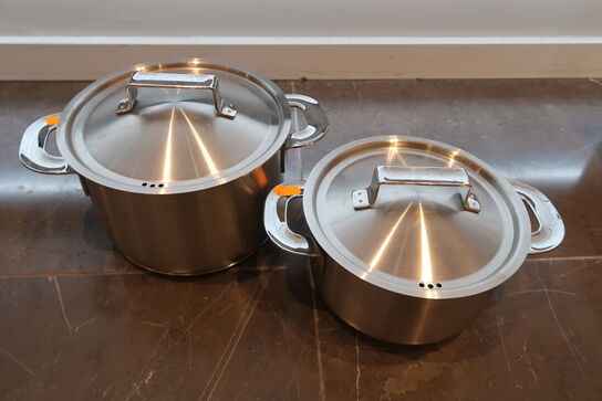 2 stk. Miele gryder med låg